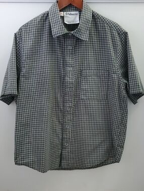 Silverts Magnetic Button Up Short Sleeve Shirt Green Plaid Size Medium